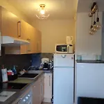 Appartement T2 Bord De Avec Jardin Et Piscine