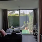 T2 Bord De Avec Jardin Et Piscine Appartement