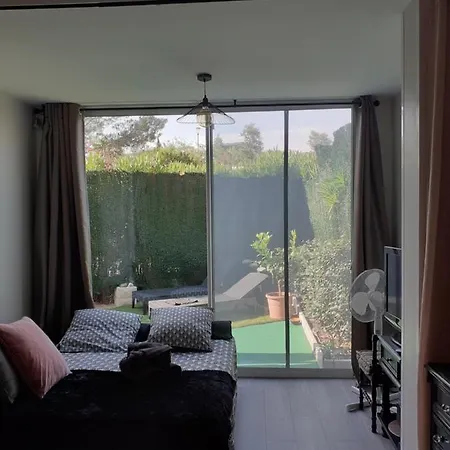 T2 Bord De Avec Jardin Et Piscine Apartamento