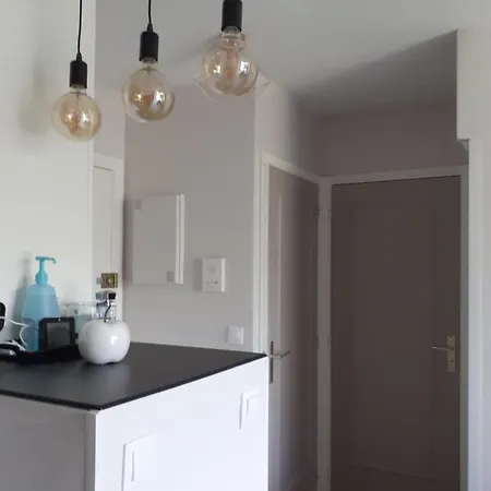 T2 Bord De Avec Jardin Et Piscine Apartmán *